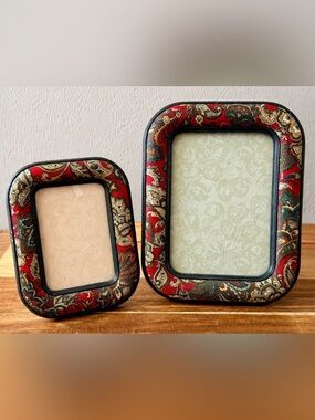 Vintage 1970s-1980s Art Co. Fabric Red Paisley Photo Frames -  Home Accent